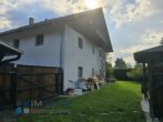 Seltenes Mehrfamilienhaus in Raubling-Nicklheim mit hervorragender Rendite und großem Grund! - Nordseite