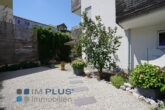 liebevoll gestalteter Garten